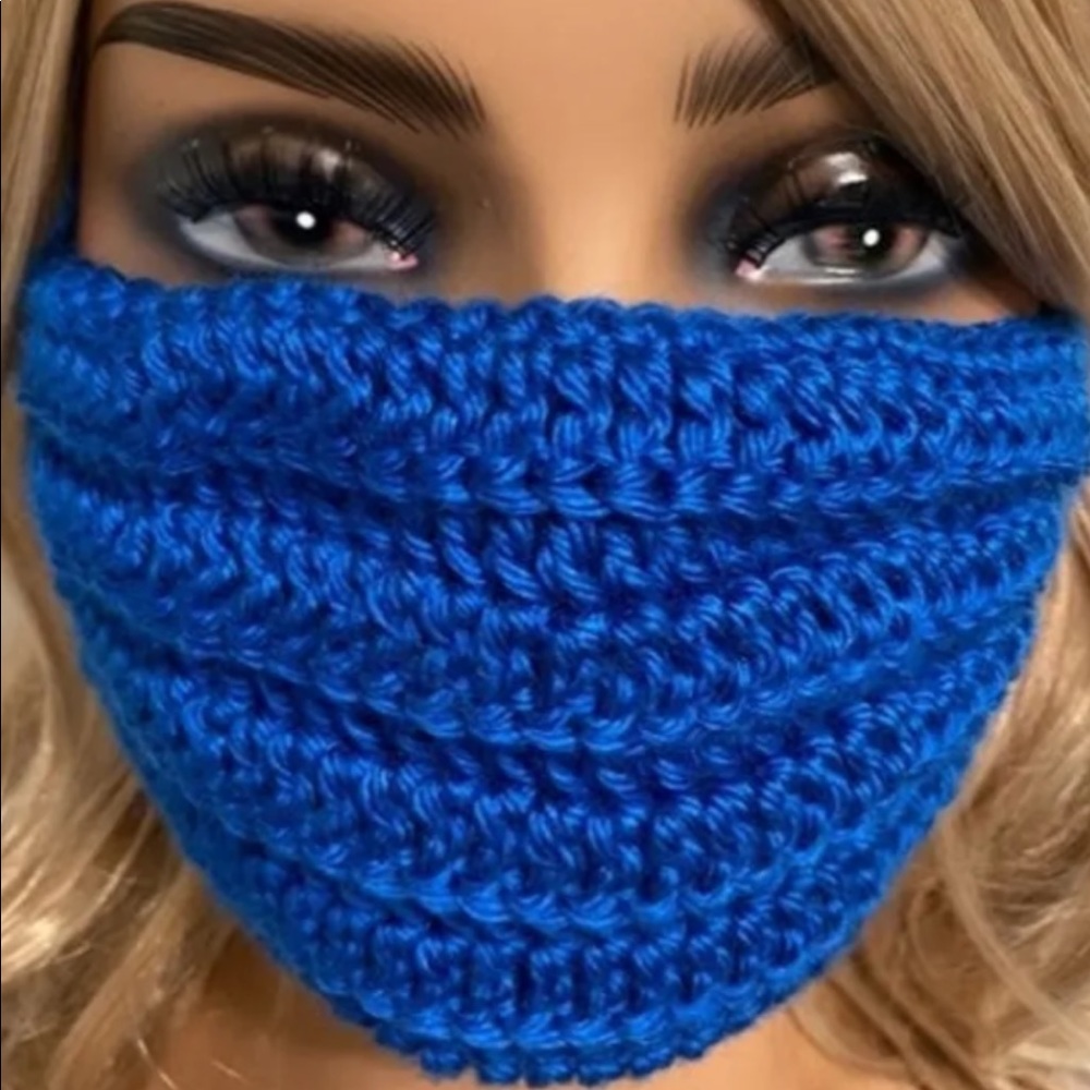 Hand-knitted Face Mask - Picture 11 of 11